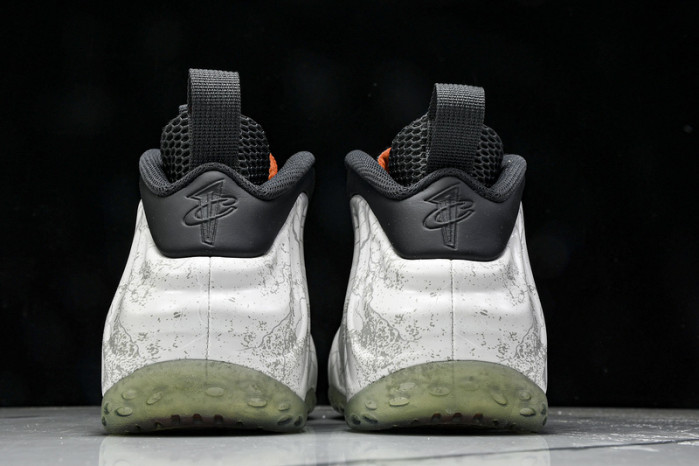 Nike Air Foamposite One Tekken 8 Jin Kazama HF6367-001