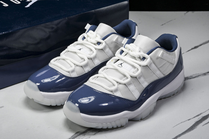 air jordan 11 low "midnight navy/diffused blue" fv5104-104