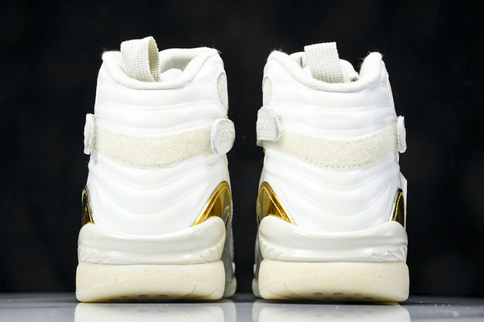 Air Jordan 8 Retro C&C 