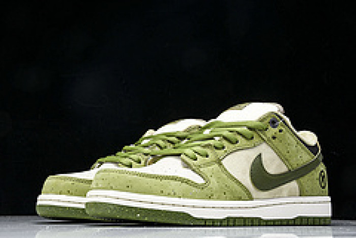 Yuto Horigome x Nike SB Dunk Low Asparagus HF8022-300