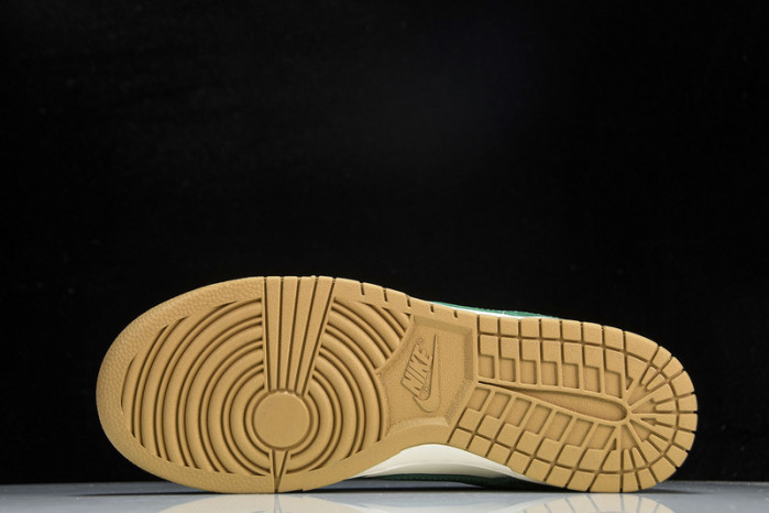 nike dunk low "green/gold" fb7173-131