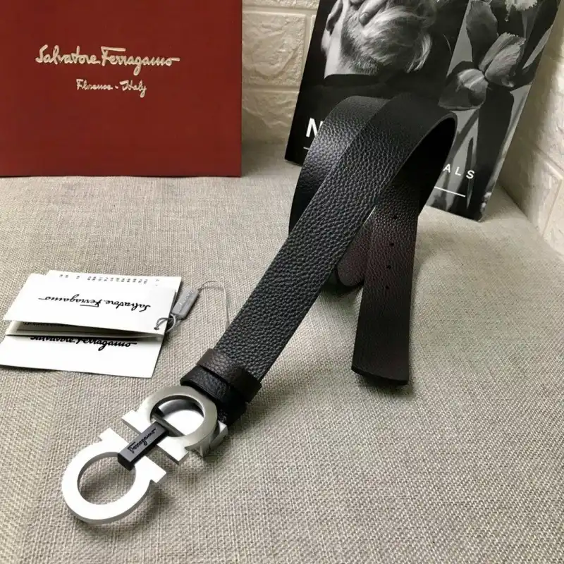 Salvatore Ferragamo s Belte 1911X0017