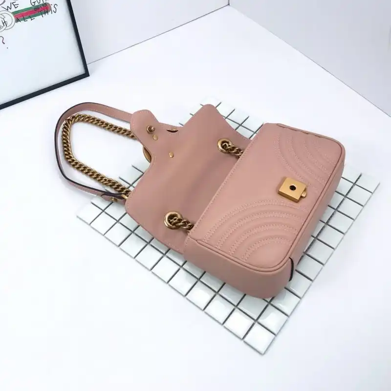 G*u*i bags 19b57g0008