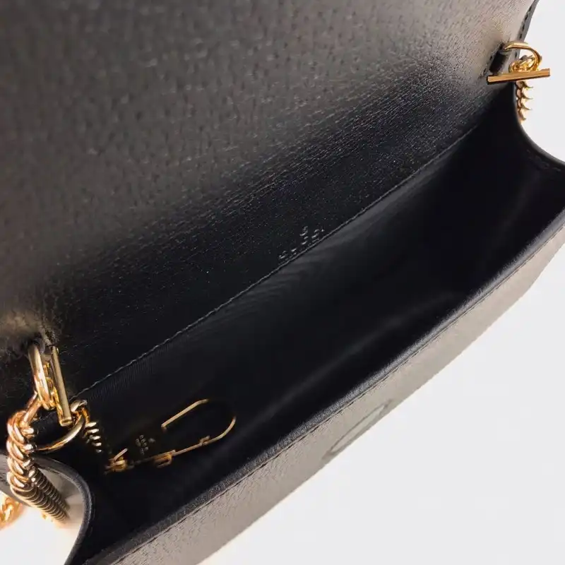 G*u*i bags 19b57g0109