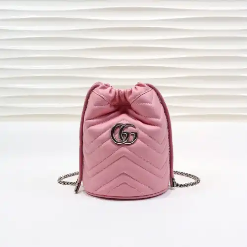 G*u*i bags 205b570024