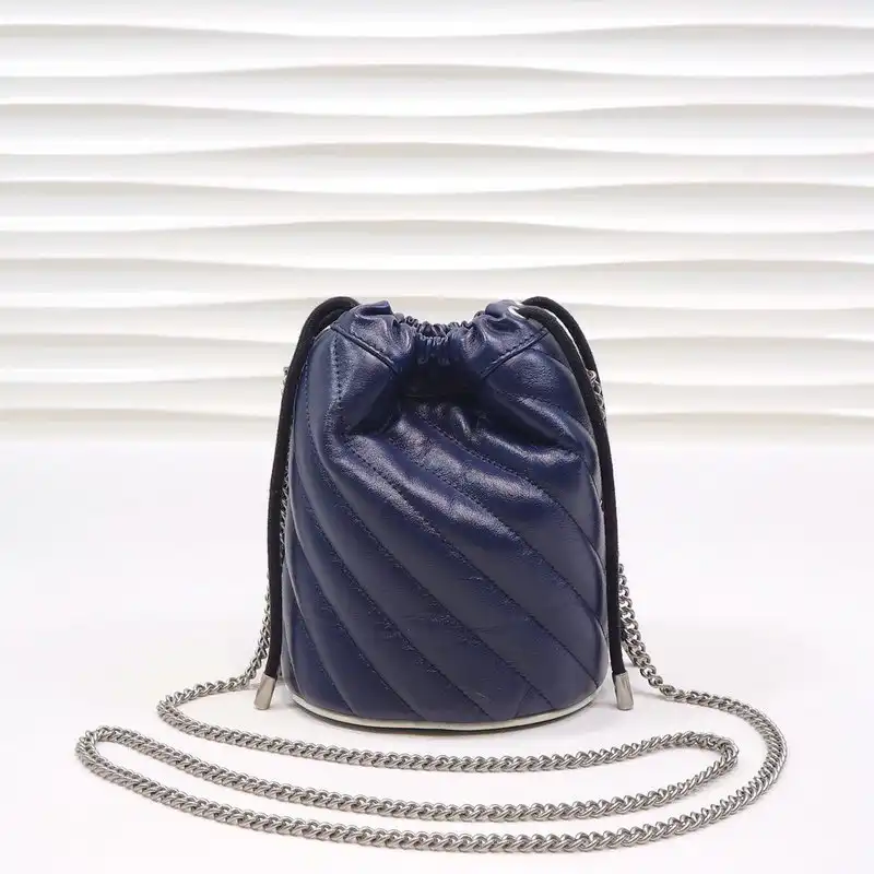 G*u*i bags 205b570026