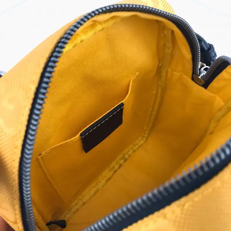 G*u*i bags 208b570144