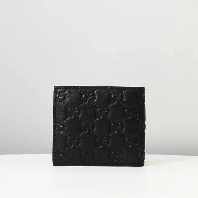 G*u*i bags 20b570280