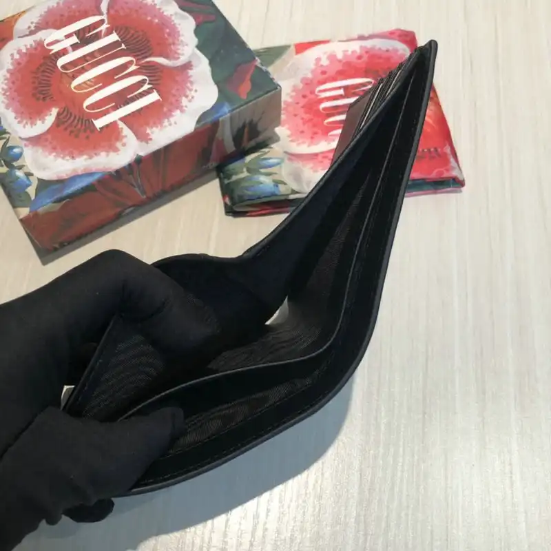 G*u*i bags 20guc0053