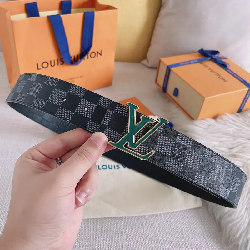LV Belts 2106XA0168