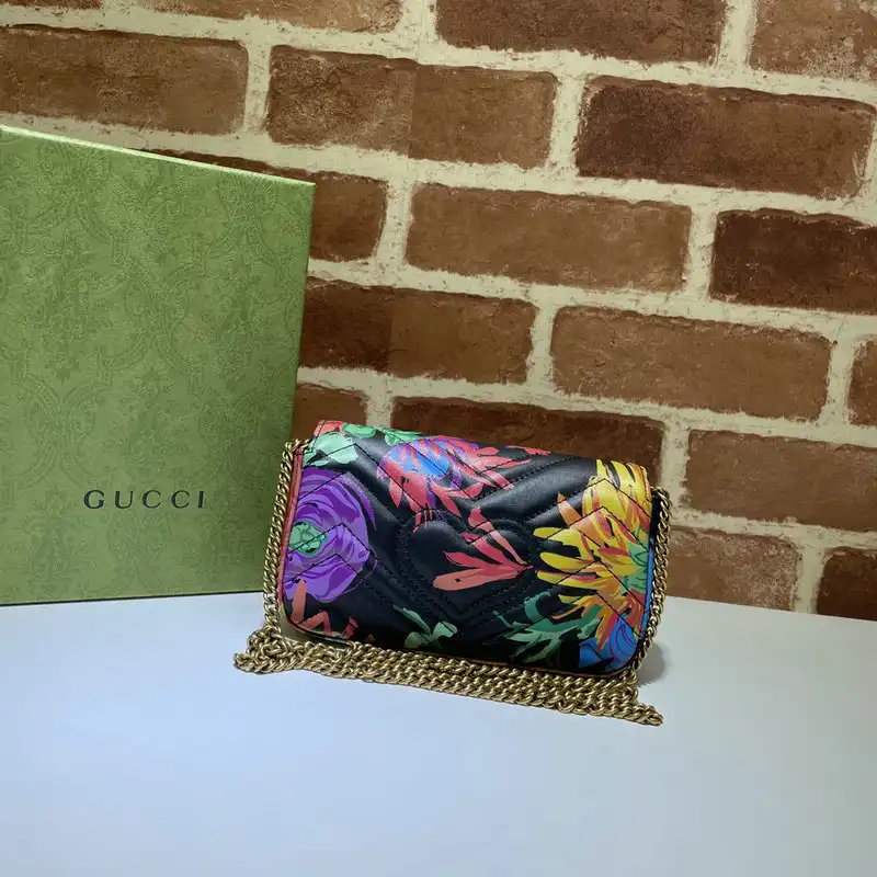 G*u*i bags 2111ya0007