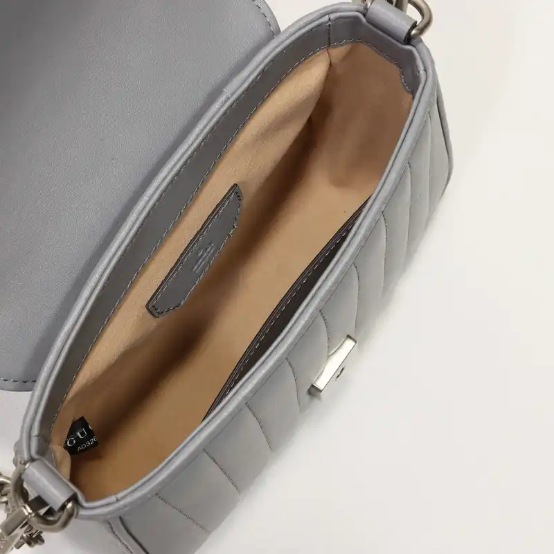 G*u*i bag 2112dj0003