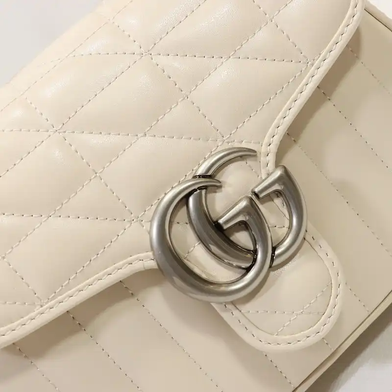 G*u*i bag 2112dj0005