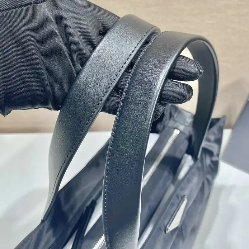 Prada Bag 2112YZ0093