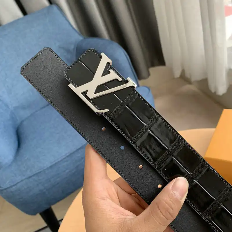 LV Belts 2201XA0093