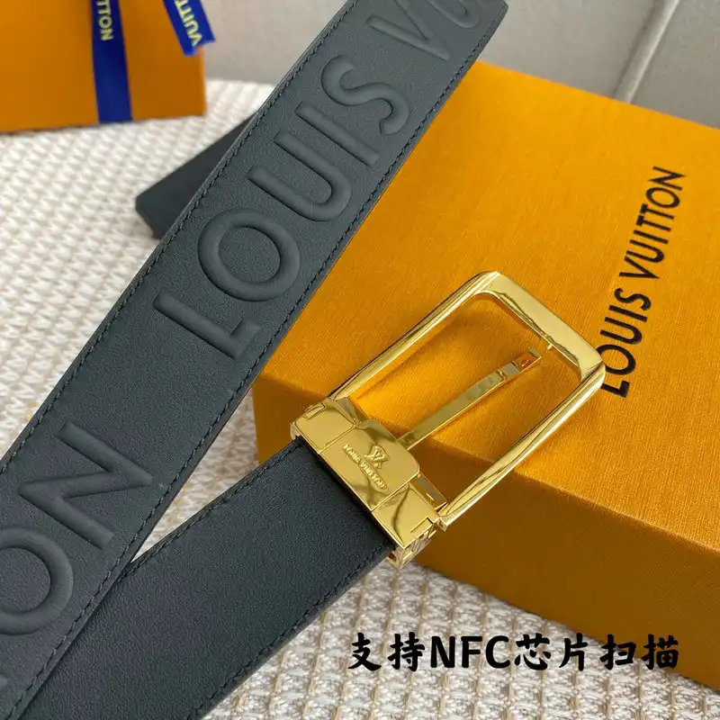 LV Belts 2204XA0070