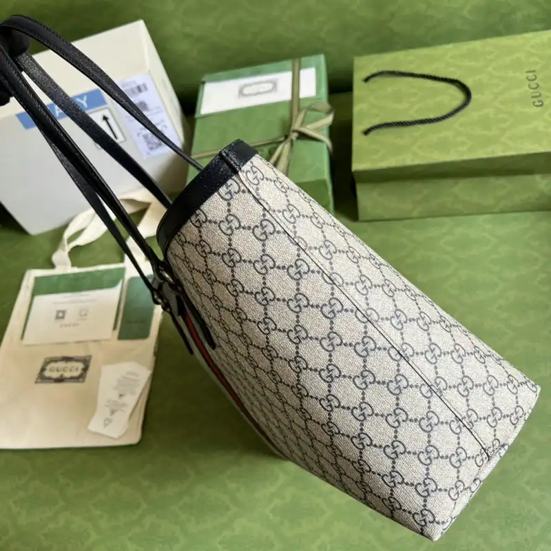 G*u*i bag 2204ya0063