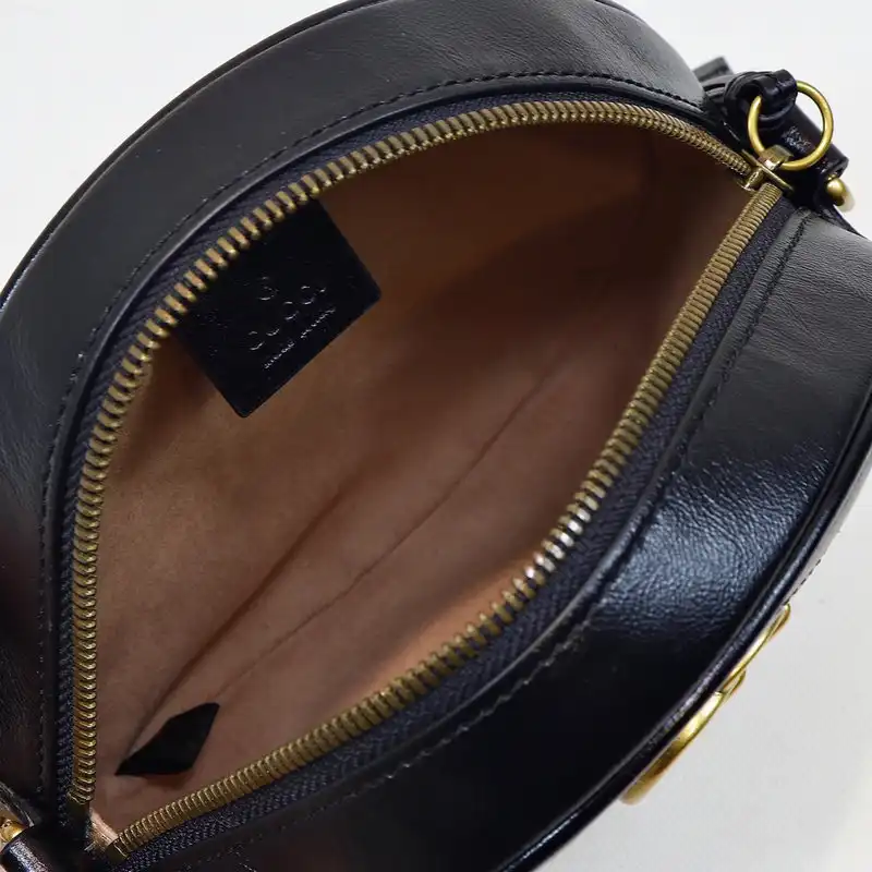 G*u*i bag 2206dj0026