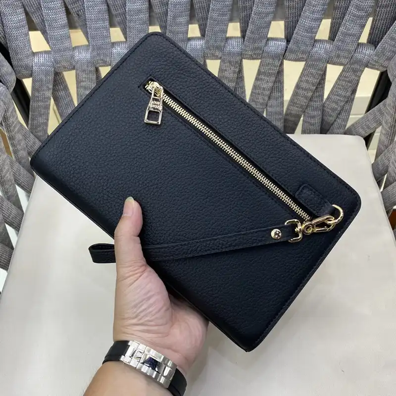 LV Bag 2212YZ0014