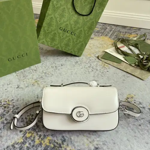 G*u*i bag 2306ya0151