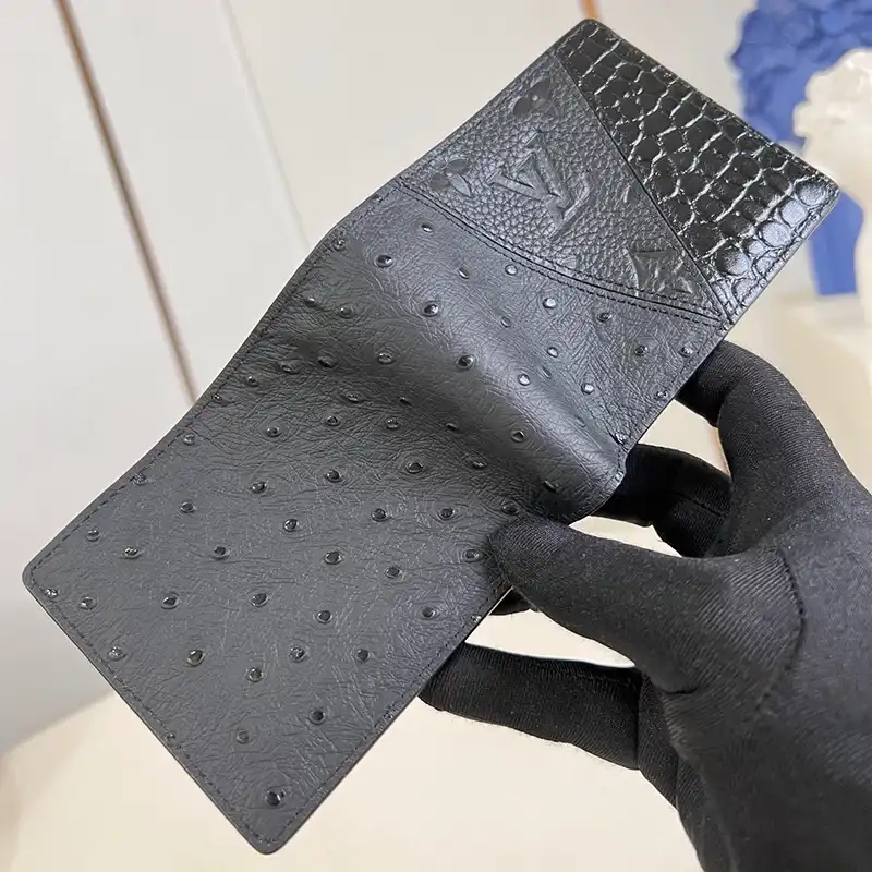 G*u*i bags 2407yz0100