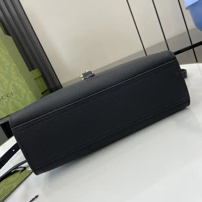 G*u*i bags 2408ya0027