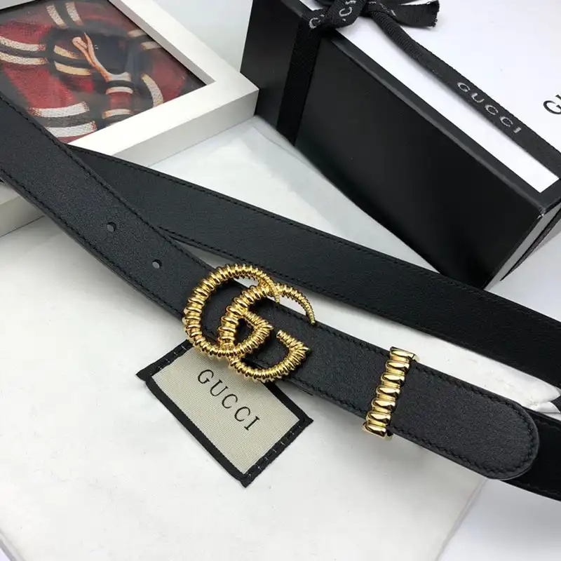 G*u*i s belts 19bl0042