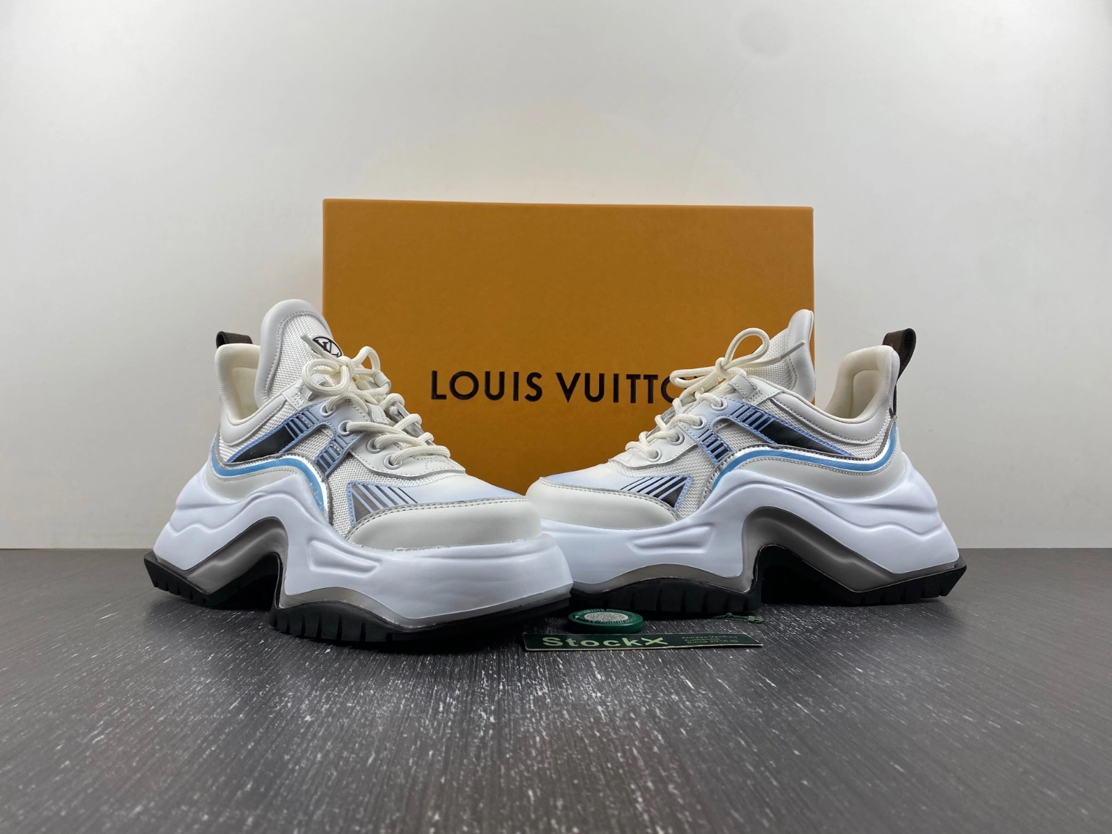 QuickDry 1 Vuitton Archlight Sneakers LV 2135
