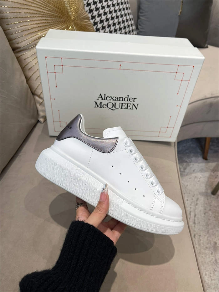Premium Alexander McQueen Oversized 2594