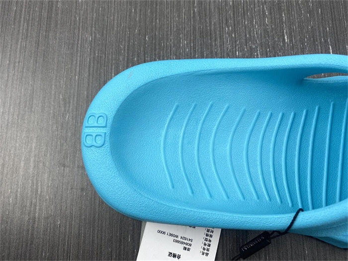 BLCG SLIPPERS SportInspired 5587