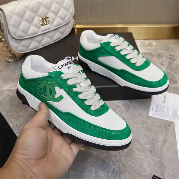 CHANEL UrbanChic 2162