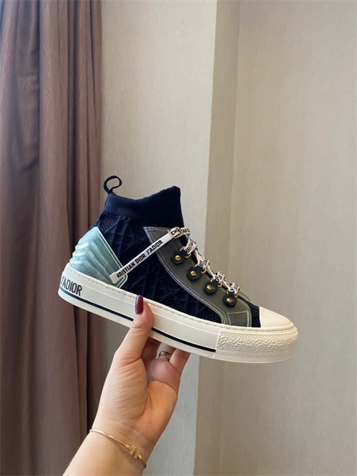 SmoothTexture DR Sneaker 1077