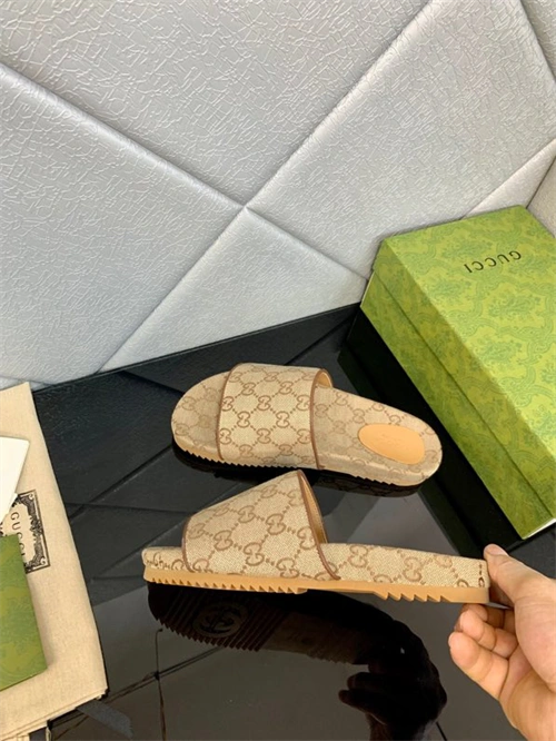 Sleek Gocci Slipper 5751