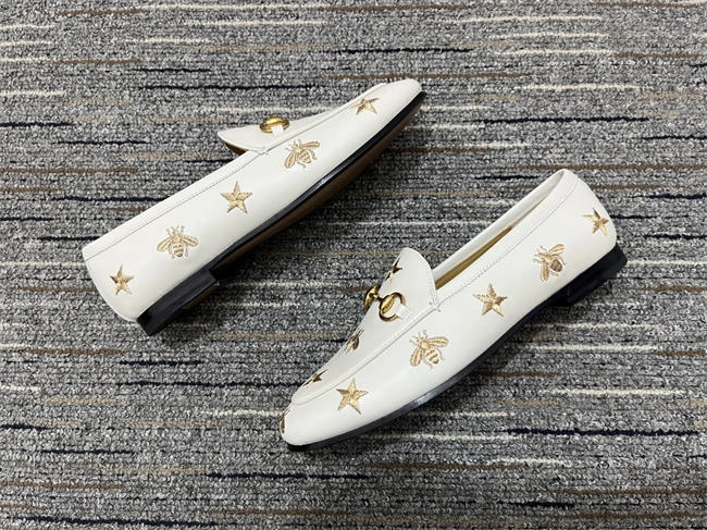 youthful G*u*i loafer 340