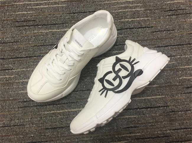 elegant G*u*i rhyton sneaker 240