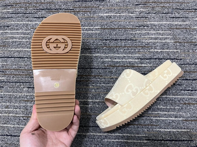 durable G*u*i side women 453