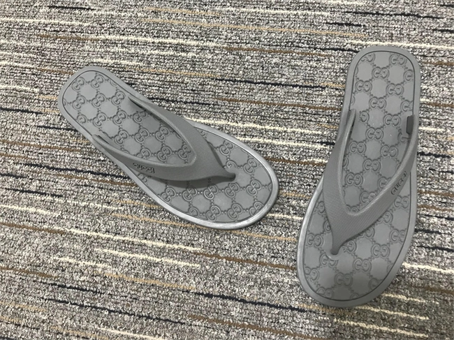 casual G*u*i slide 427