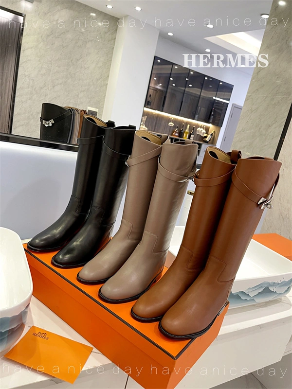 Comfortable H Boot 2422