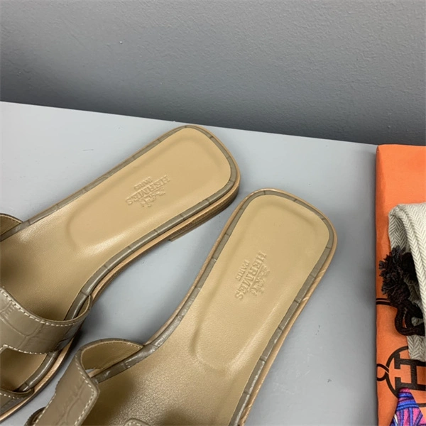 H Slipper Refined 2328