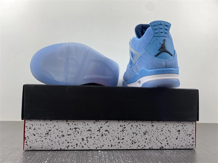 Jordan 4 Retro UNC AJ4 RelaxedFit 3935