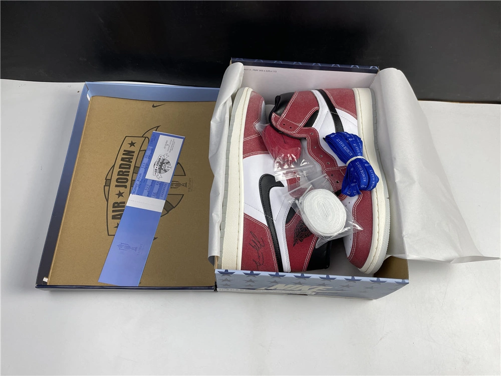 RelaxedFit Jordan1 Retro Trophy Room Chicago DA2728- 3636