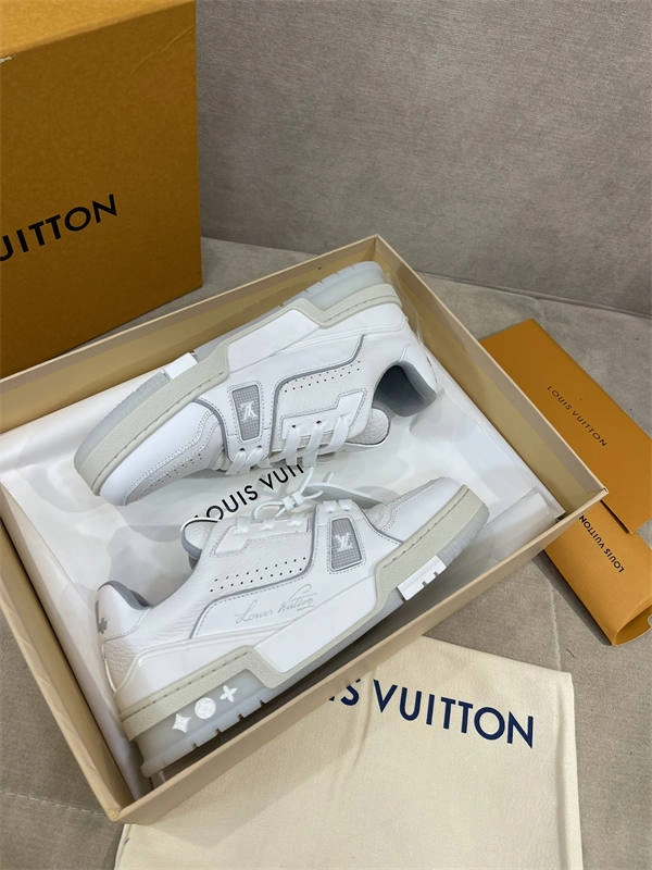 LV MoistureWicking 1856