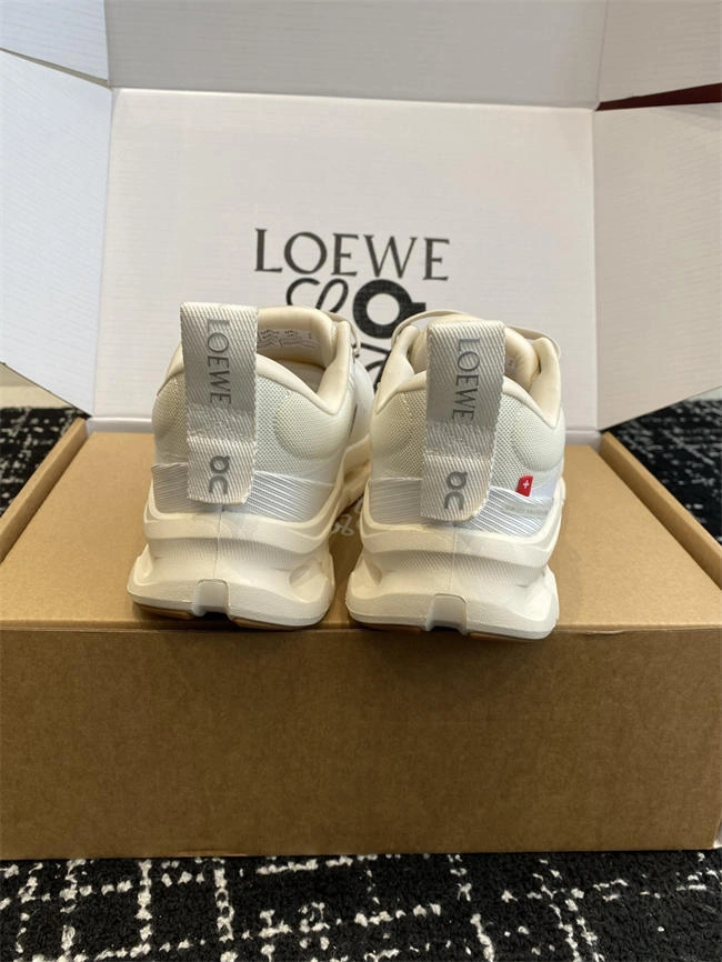 Modern Loewe Sneaker 2451