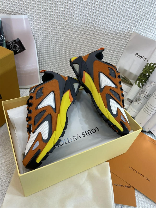 Lv Runner Sneaker Minimalist 2030