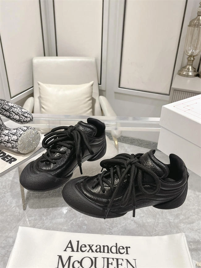 GoAnywhere McQueen Sneaker 2487