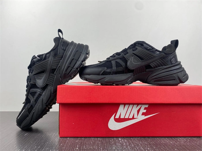 WaterResistant NIKEV2K Runtekk 3XL  FD0736- 5297