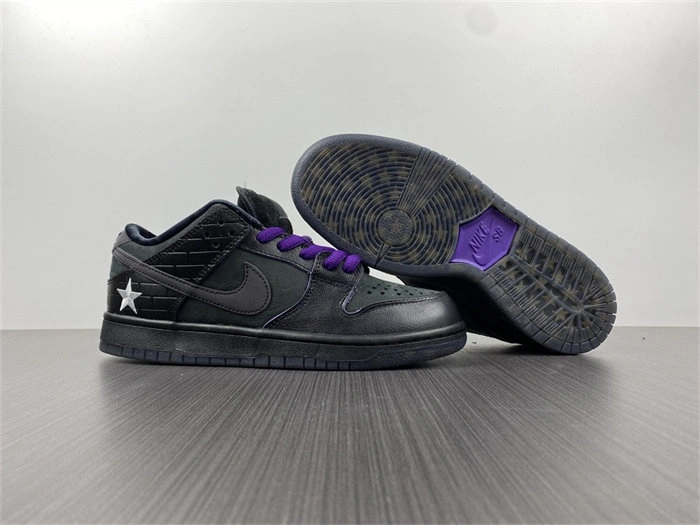 Packable Nike SB Dunk Low Familia First Avenue DJ1159- 4744