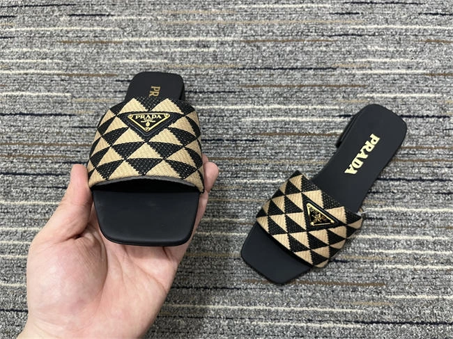 Prada Slipper Sporty 3353