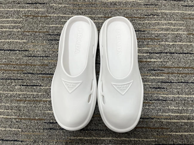 WrinkleFree Prada Slipper 3347